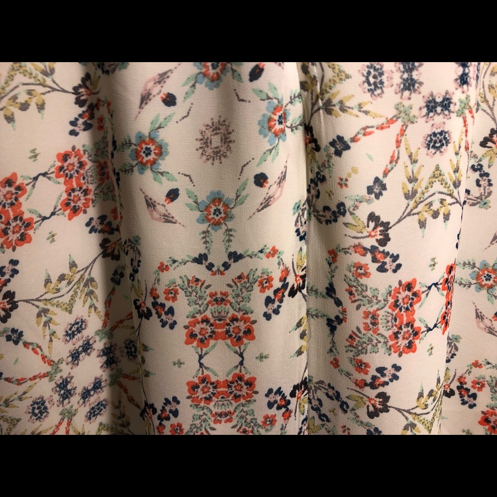 **❣️SOLD❣️**🆕NWT Speechless Chiffon Floral Sz L - Picture 5 of 5